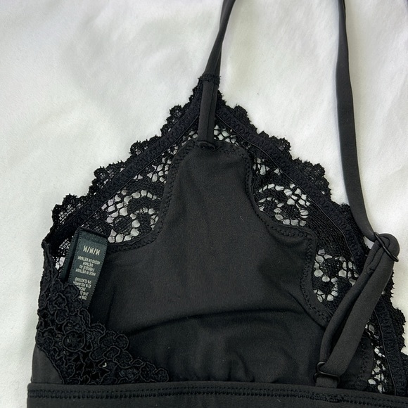SKIMS FITS EVERYBODY CORDED LACE TRIANGLE BRALETTE ONYX BLACK SIZE MEDIUM - Picture 7 of 10